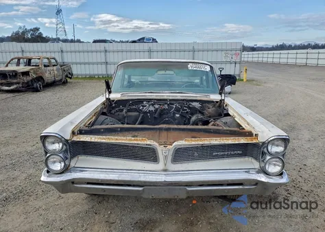 1963 Pontiac Starchief z USA, uszkodzony, nr VIN 663S30028